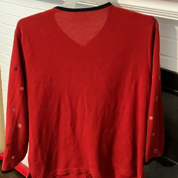 Long sleeved red cardigan 1x - Picture 2 of 3